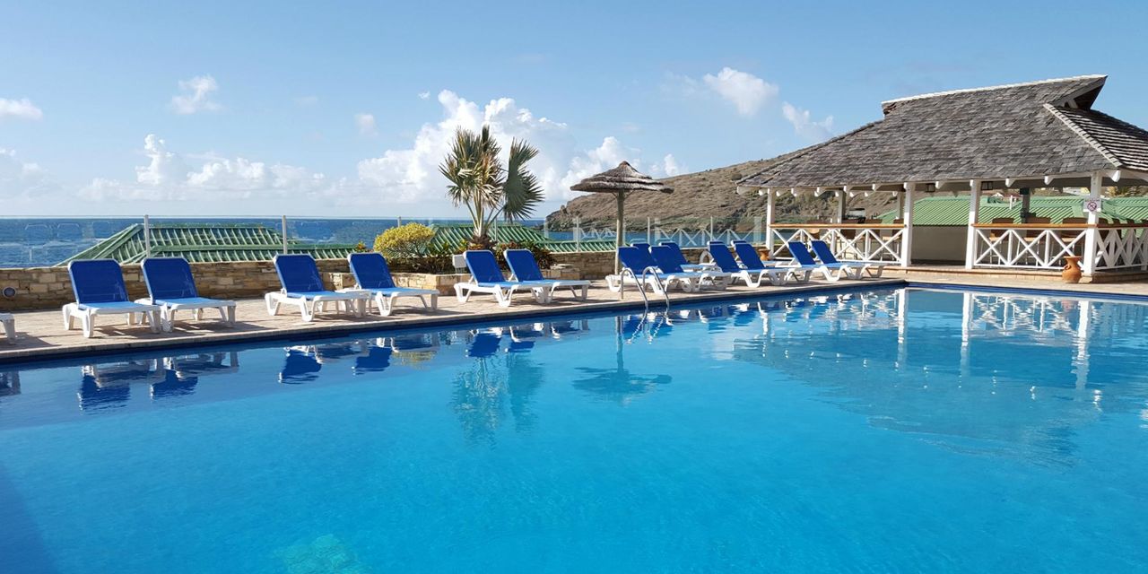 St. James's Club & Villas