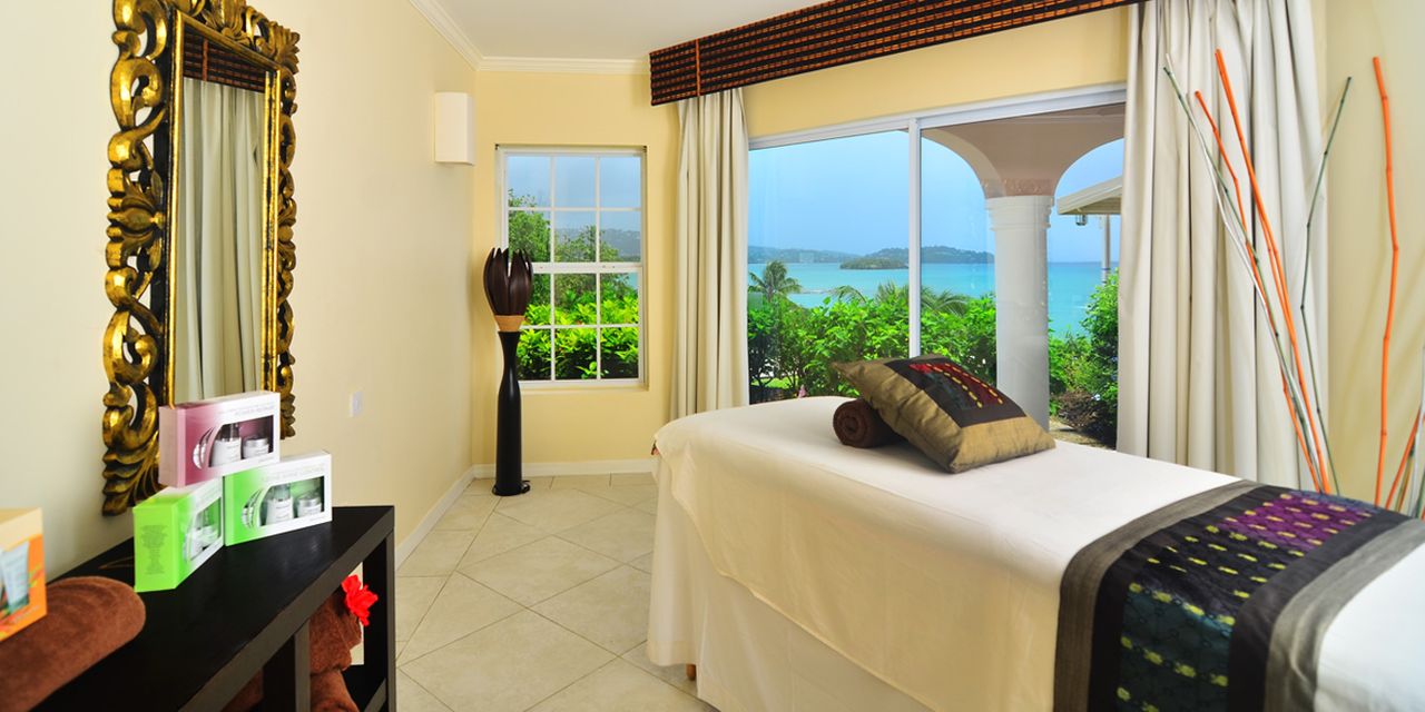 St. James's Club Morgan Bay