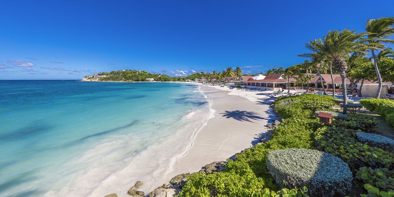 Pineapple Beach Club - All Inclusive