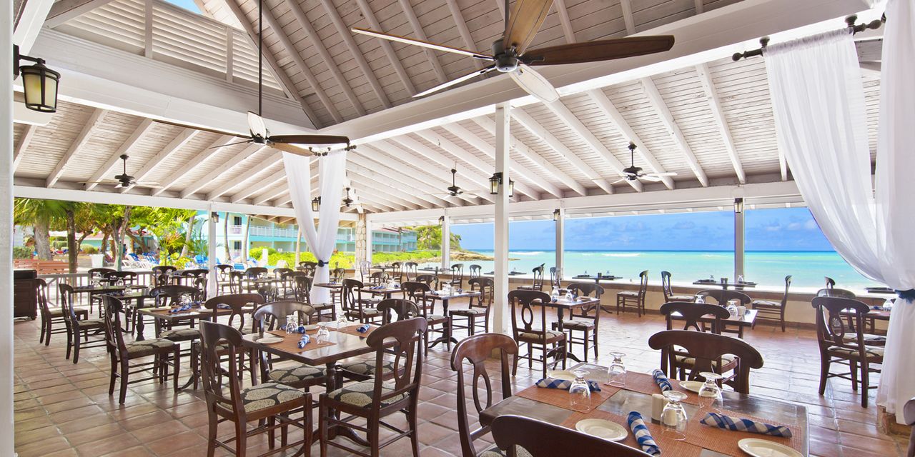 Pineapple Beach Club - All Inclusive