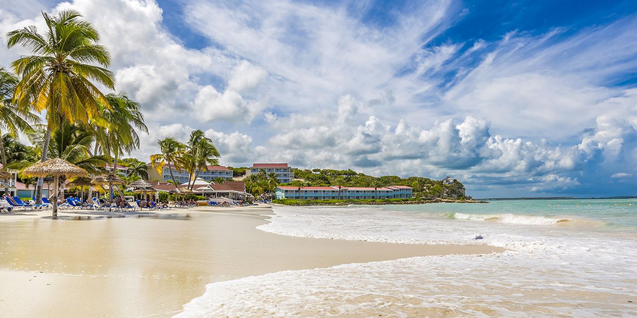 Pineapple Beach Club - All Inclusive