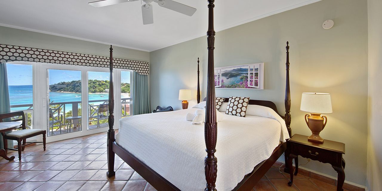 Pineapple Beach Club - All Inclusive