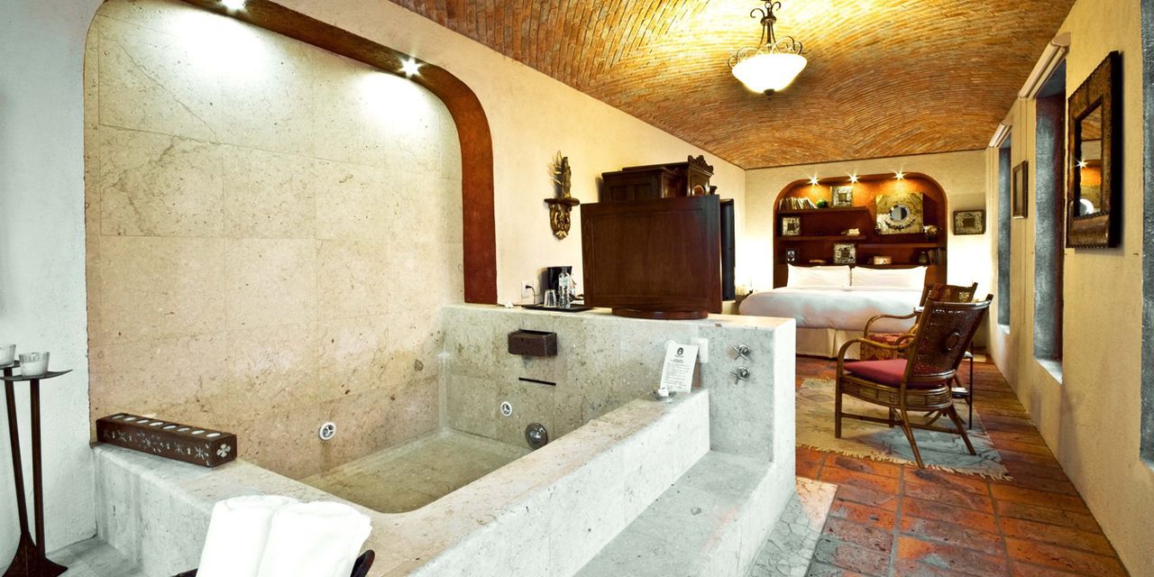 Hacienda Sepulveda Hotel & Spa