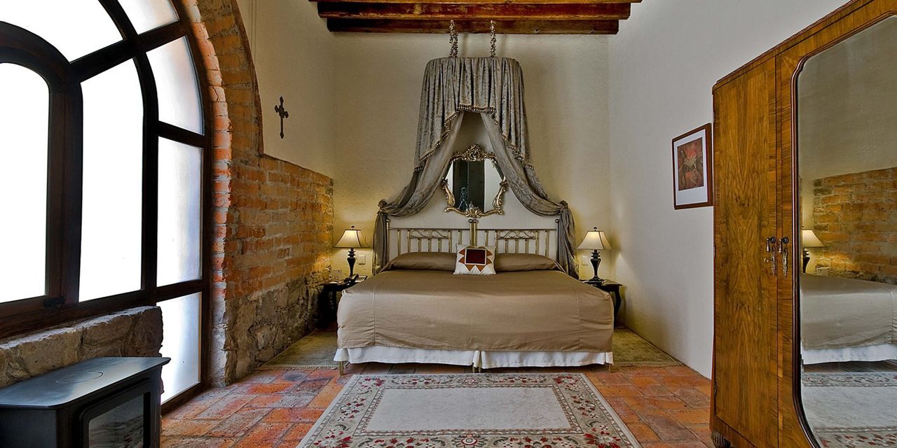 Hacienda Sepulveda Hotel & Spa