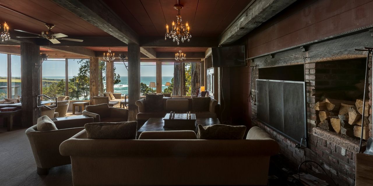 The Heritage House Resort & Spa in Little River, California Inn Deals