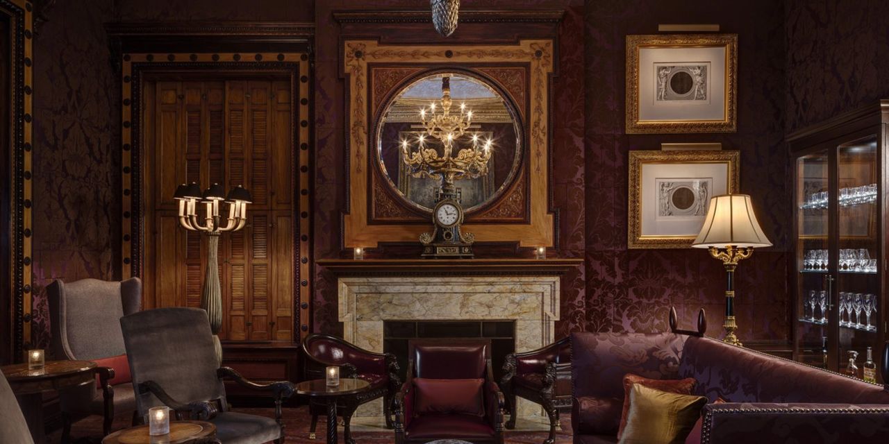 Lotte New York Palace & The Towers