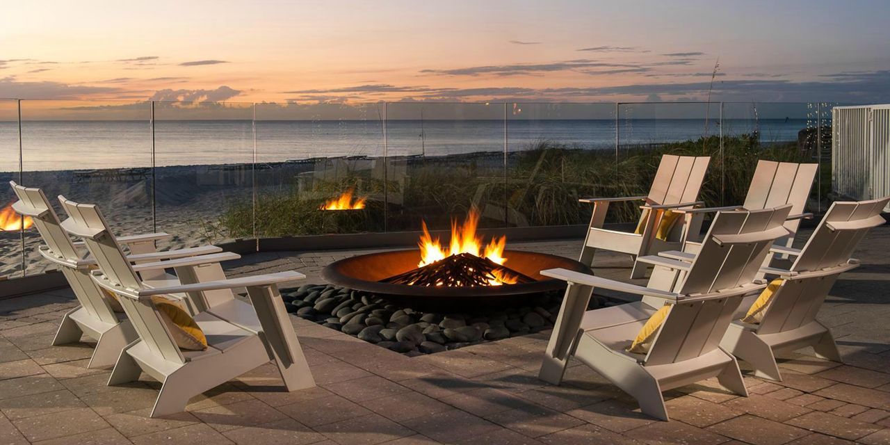 Edgewater Beach Hotel