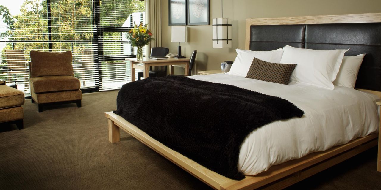 Brentwood Bay Resort & Spa