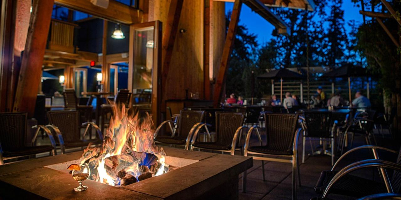 Brentwood Bay Resort & Spa