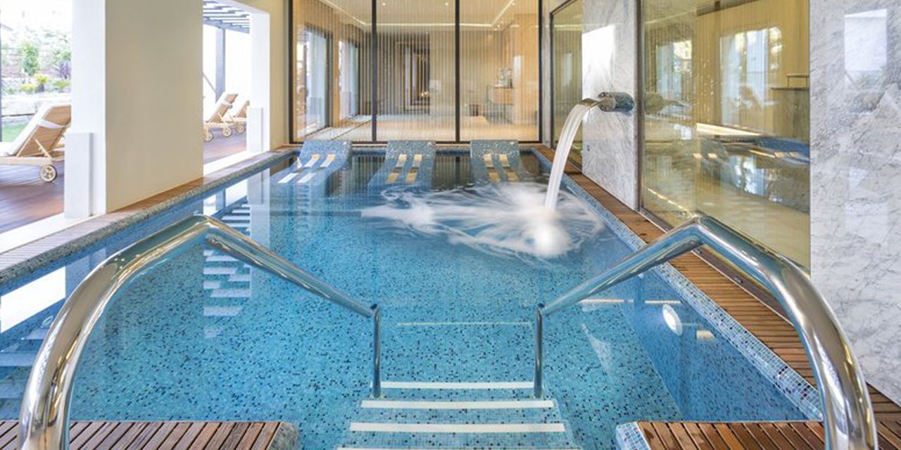 Pine Cliffs Ocean Suites, Algarve