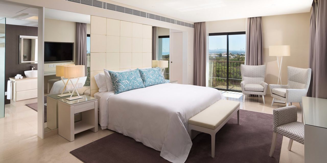 Pine Cliffs Ocean Suites, Algarve