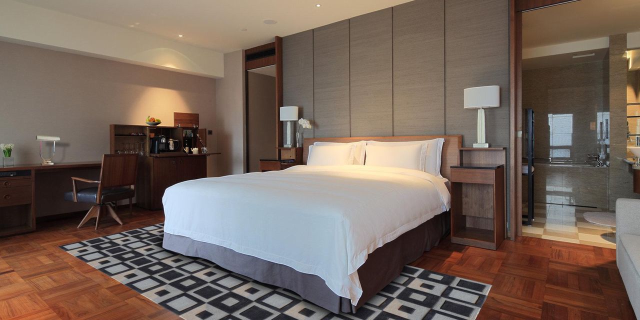 Les Suites Orient Bund Shanghai