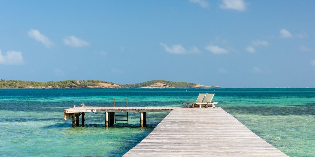Le Cap Est Lagoon Resort & Spa
