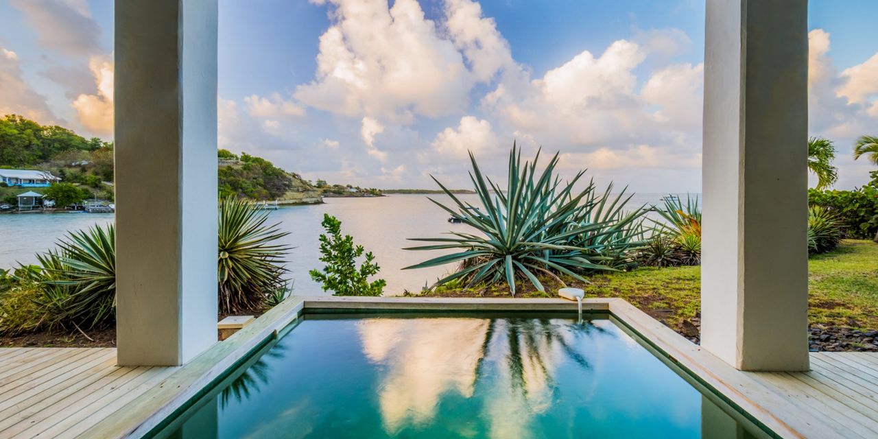 Le Cap Est Lagoon Resort & Spa