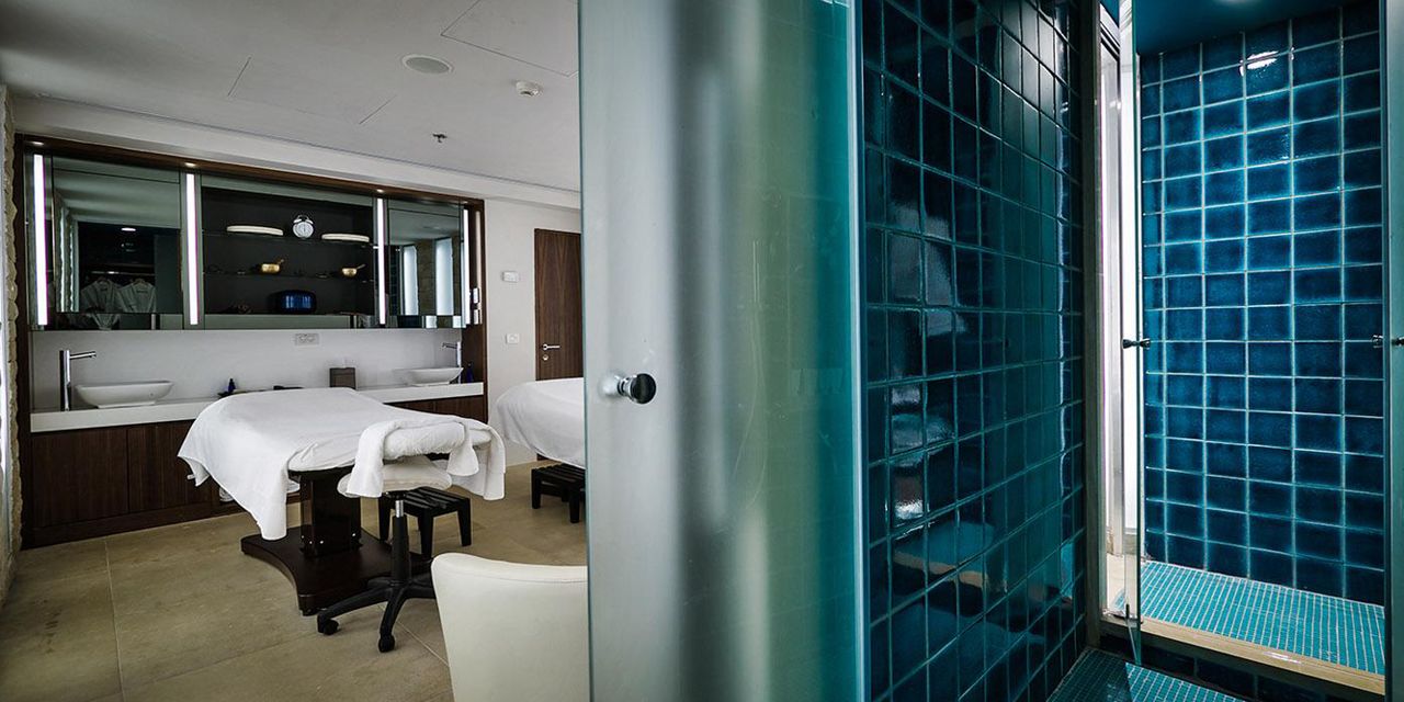 Elma Arts Complex Luxury Hotel