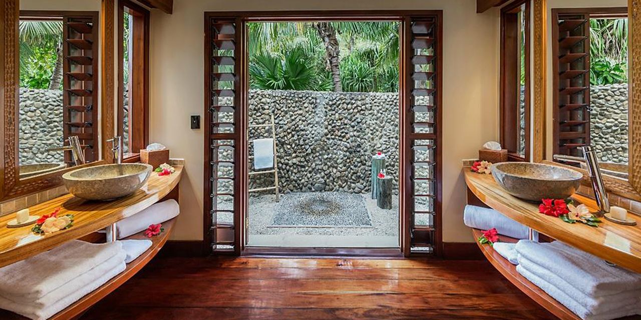 Likuliku Lagoon Resort