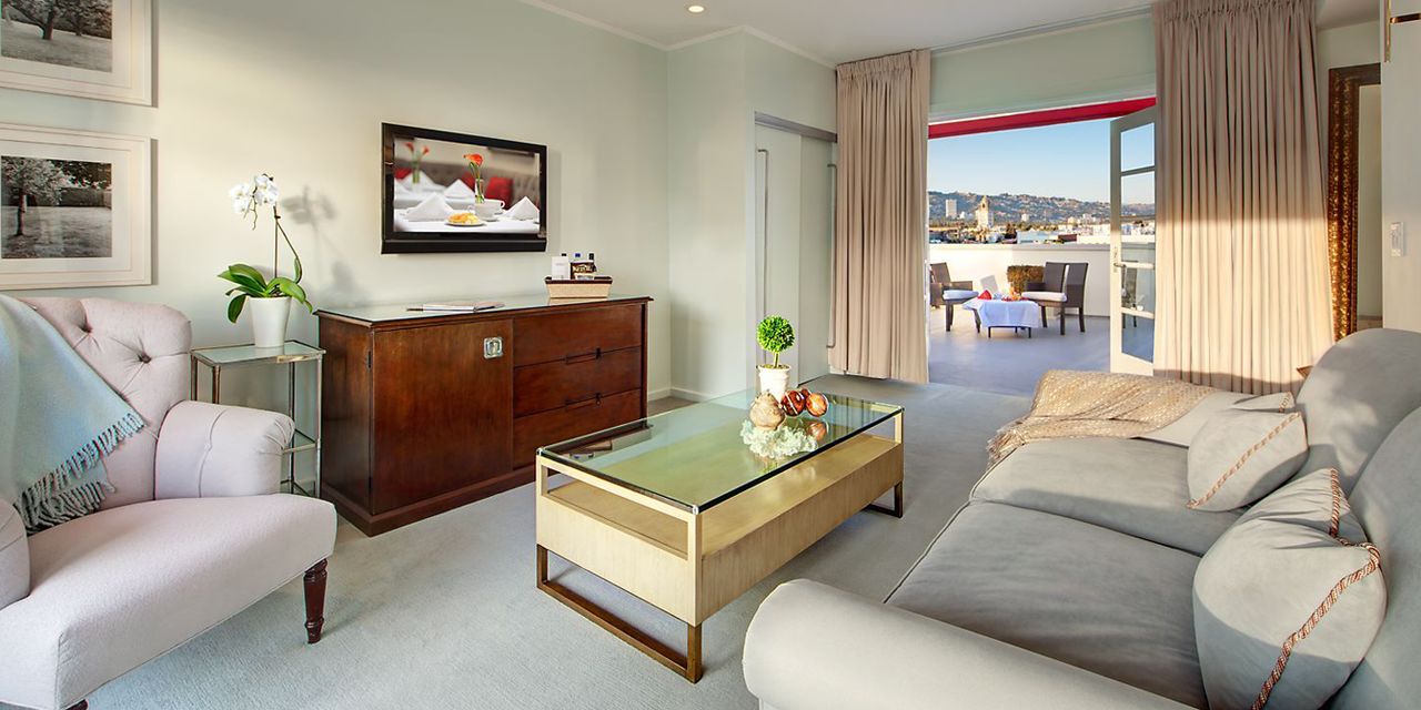 Luxe Hotel Rodeo Drive