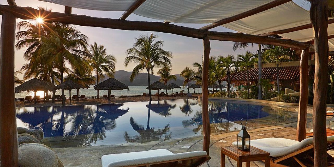 Thompson Zihuatanejo