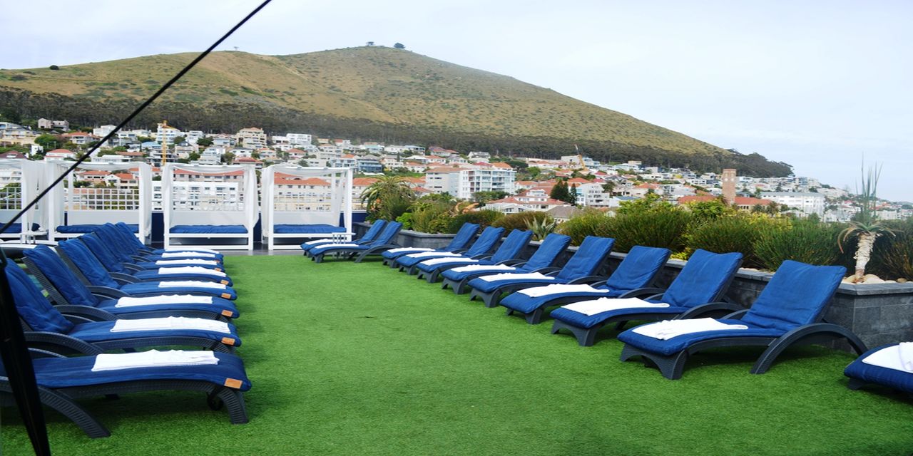 Cape Royale Luxury Hotel & Residence