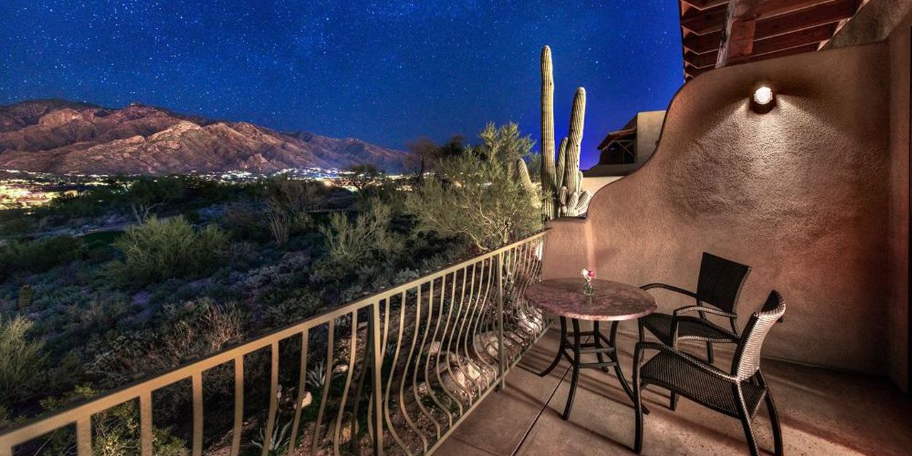 Hacienda Del Sol Guest Ranch Resort