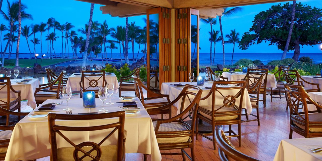 canoe house mauna lani