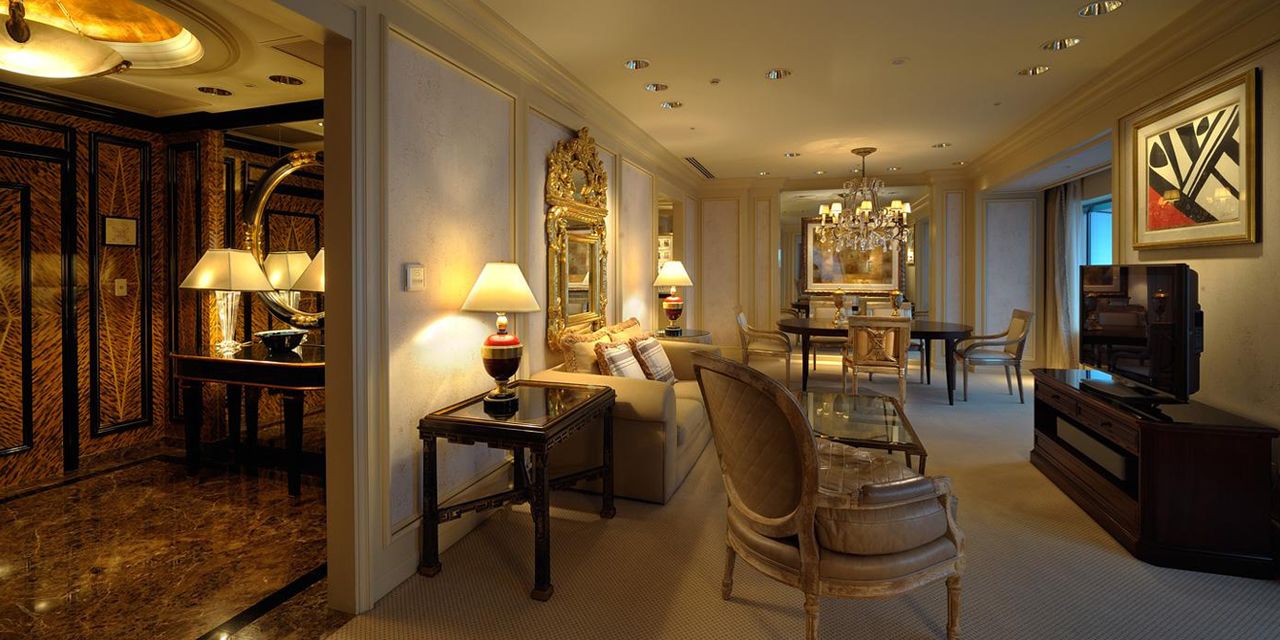 Yokohama Royal Park Hotel