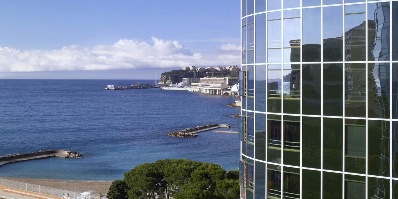 Le Meridien Beach Plaza