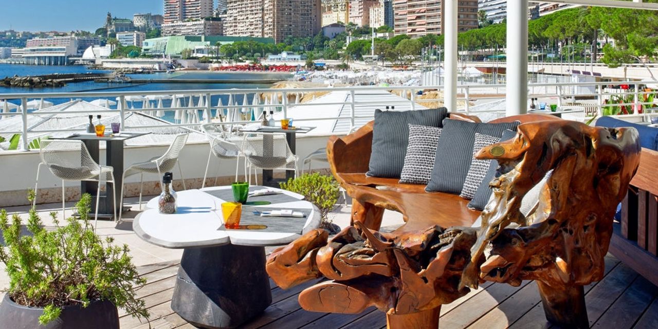 Le Meridien Beach Plaza