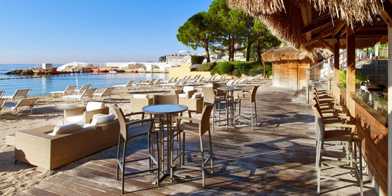 Le Meridien Beach Plaza