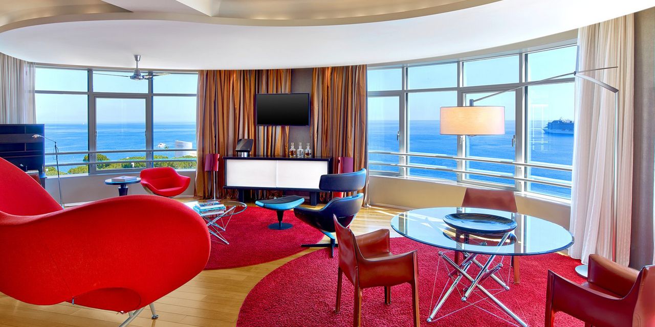 Le Meridien Beach Plaza