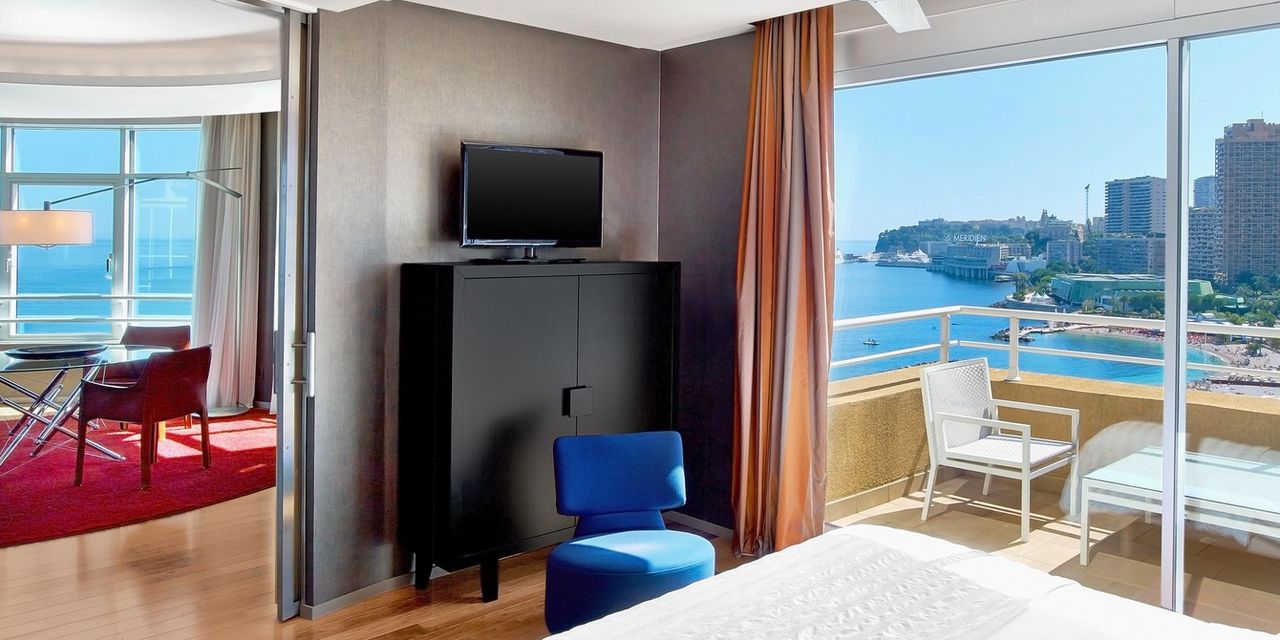 Le Meridien Beach Plaza