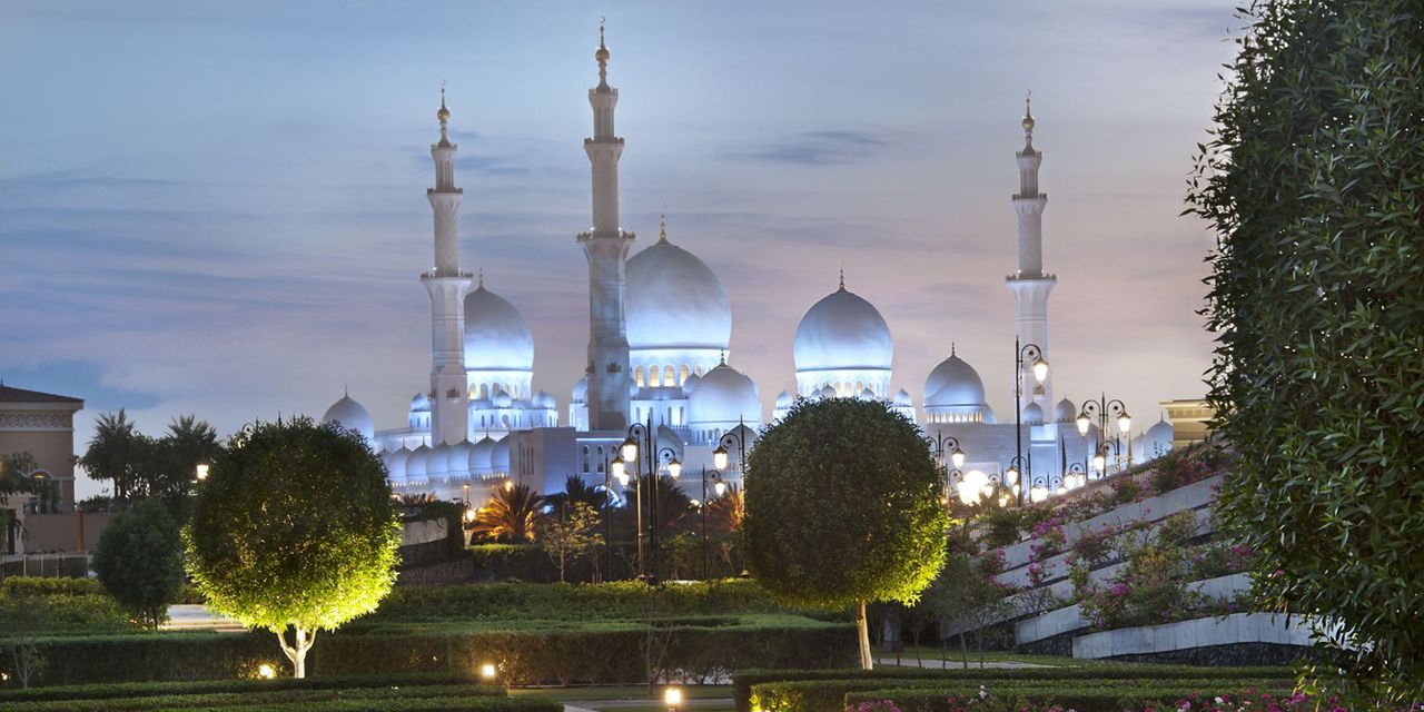 The Ritz-Carlton Abu Dhabi, Grand Canal