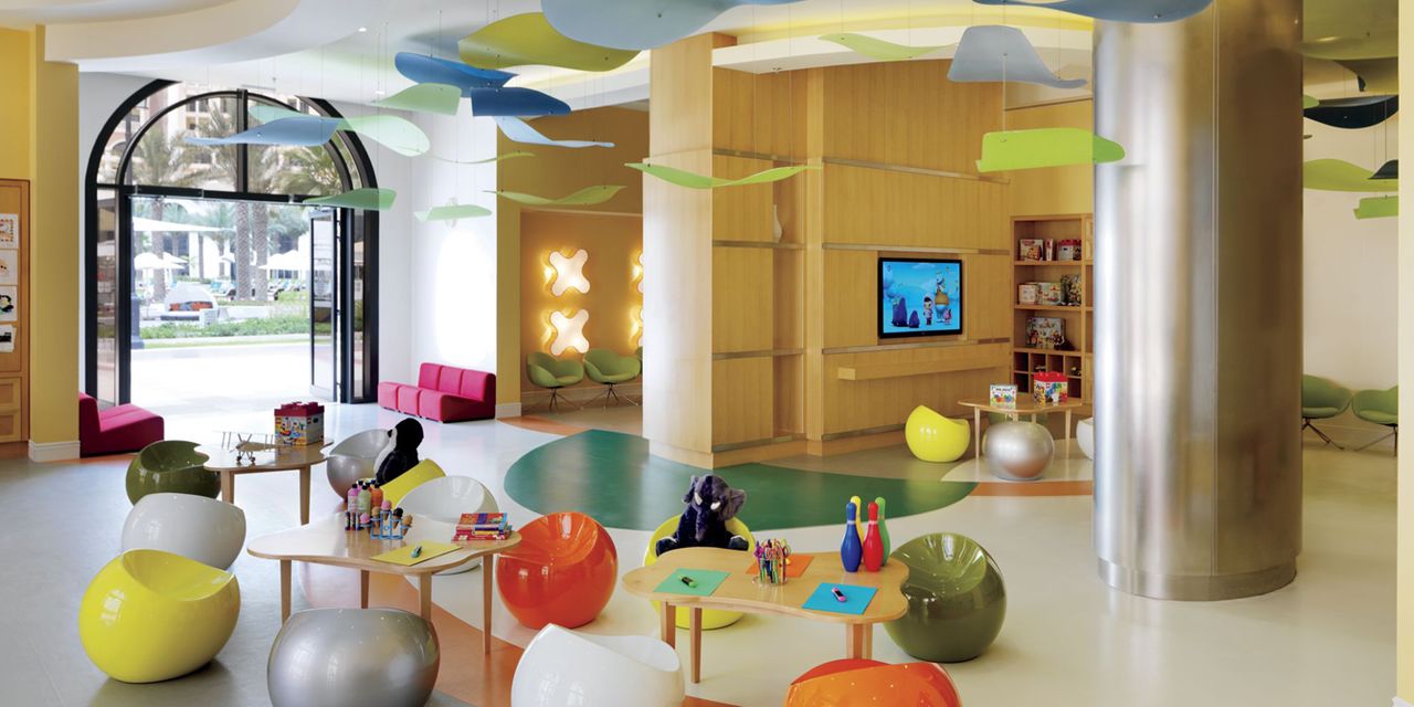 The Ritz-Carlton Abu Dhabi, Grand Canal