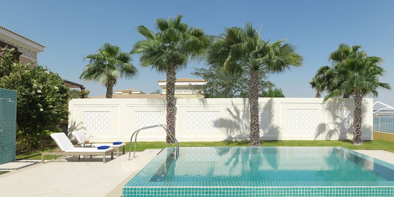 The Ritz-Carlton Abu Dhabi, Grand Canal