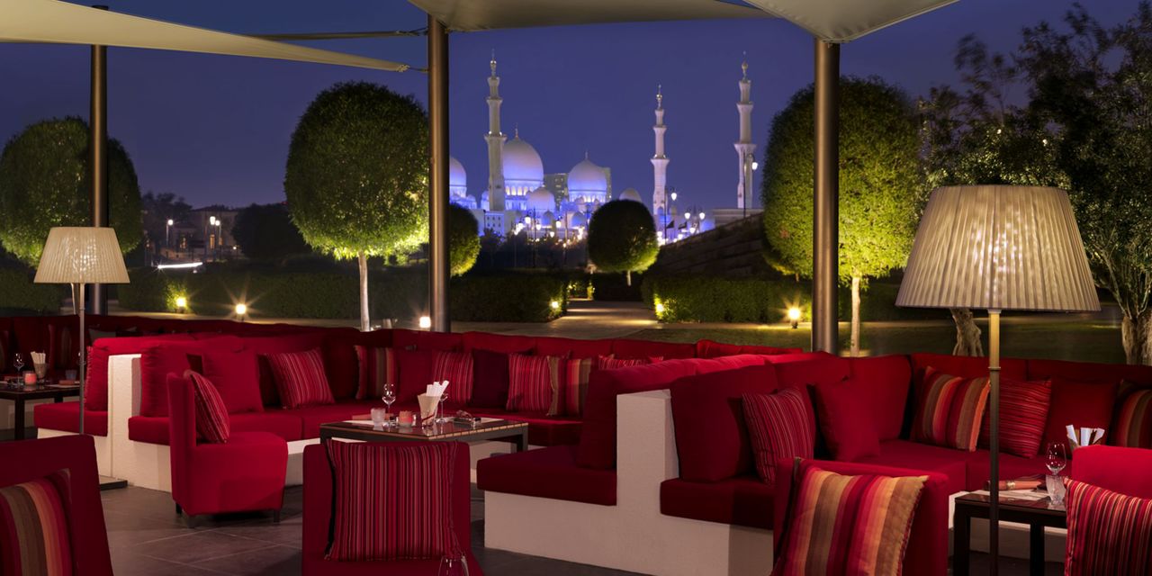 The Ritz-Carlton Abu Dhabi, Grand Canal