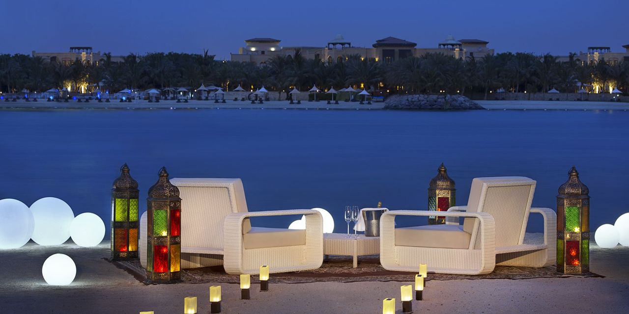The Ritz-Carlton Abu Dhabi, Grand Canal