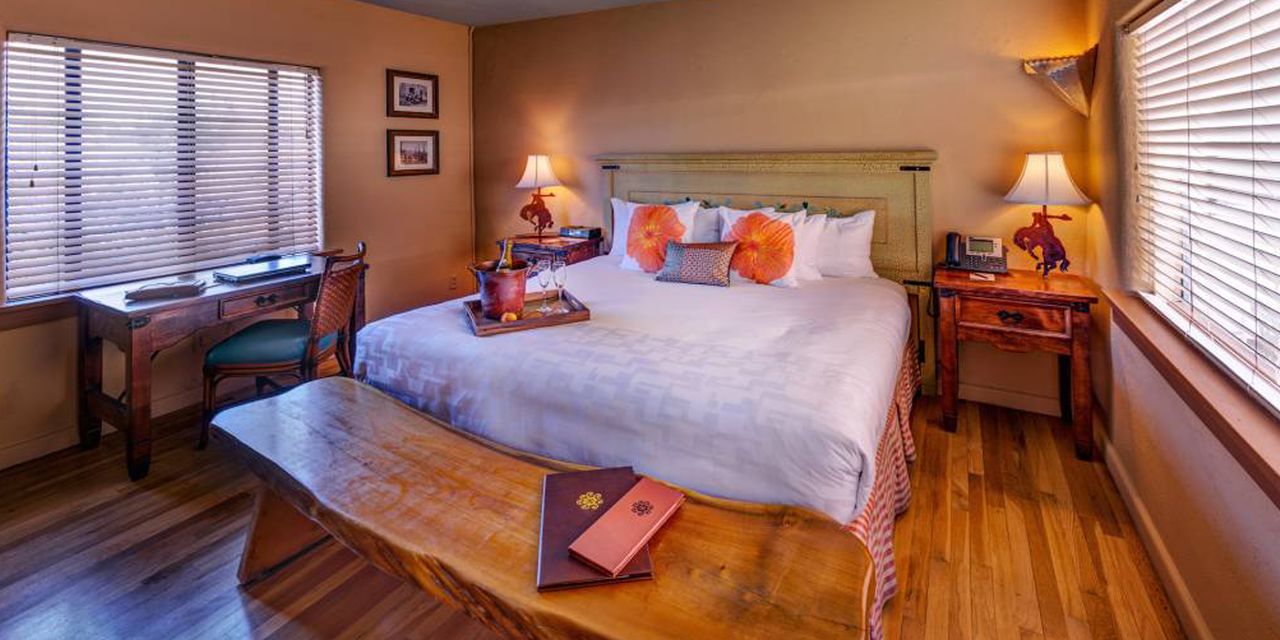 Hacienda Del Sol Guest Ranch Resort