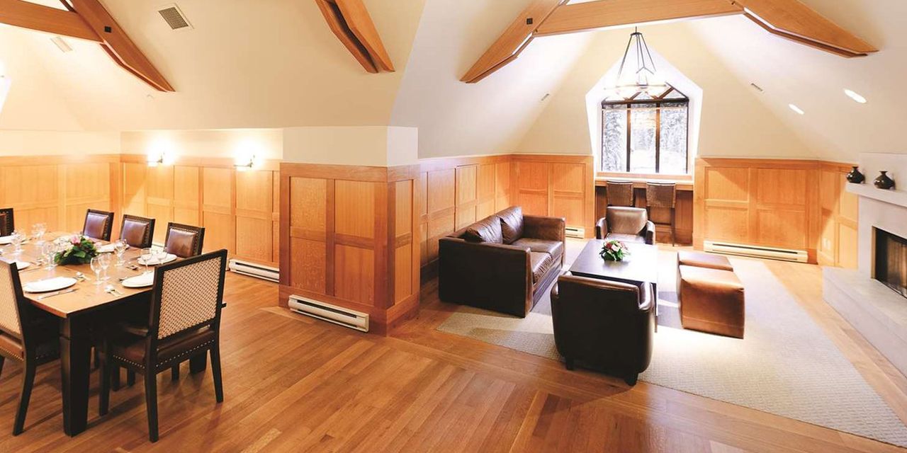 Pan Pacific Whistler Village Centre