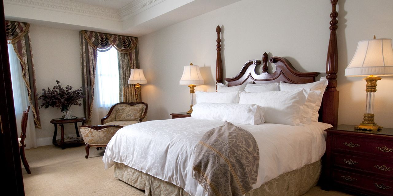 Market Pavilion Hotel