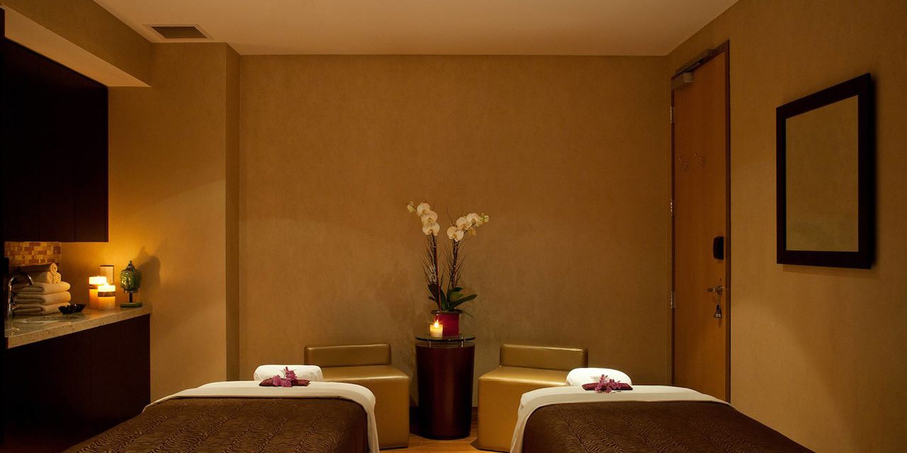 Hotel Beaux Arts Miami