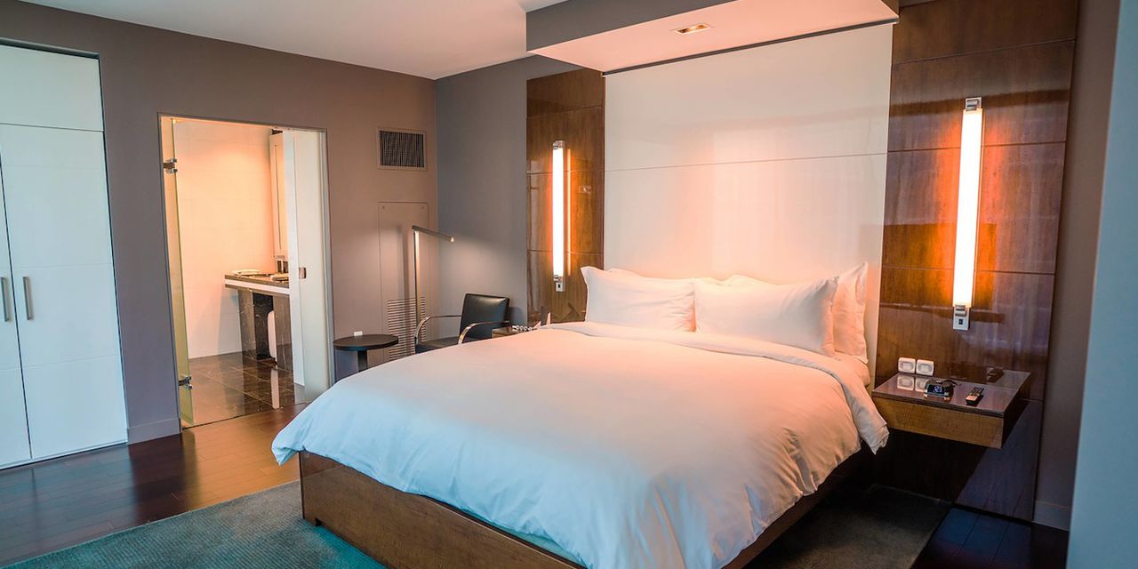 Hotel Beaux Arts Miami