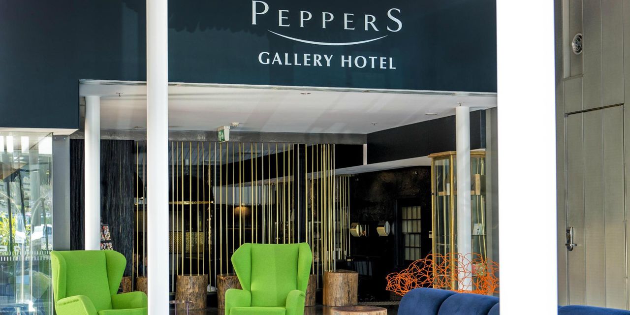 Peppers Gallery Hotel