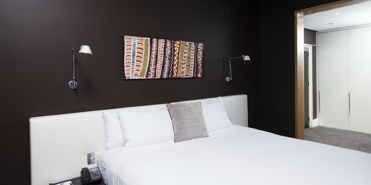 Peppers Gallery Hotel