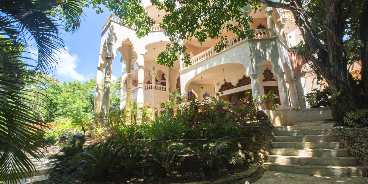 The Balaji Palace at Playa Grande