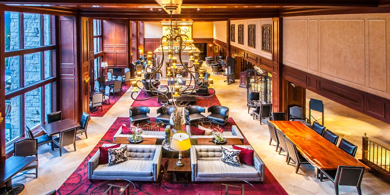 Rimrock Resort Hotel