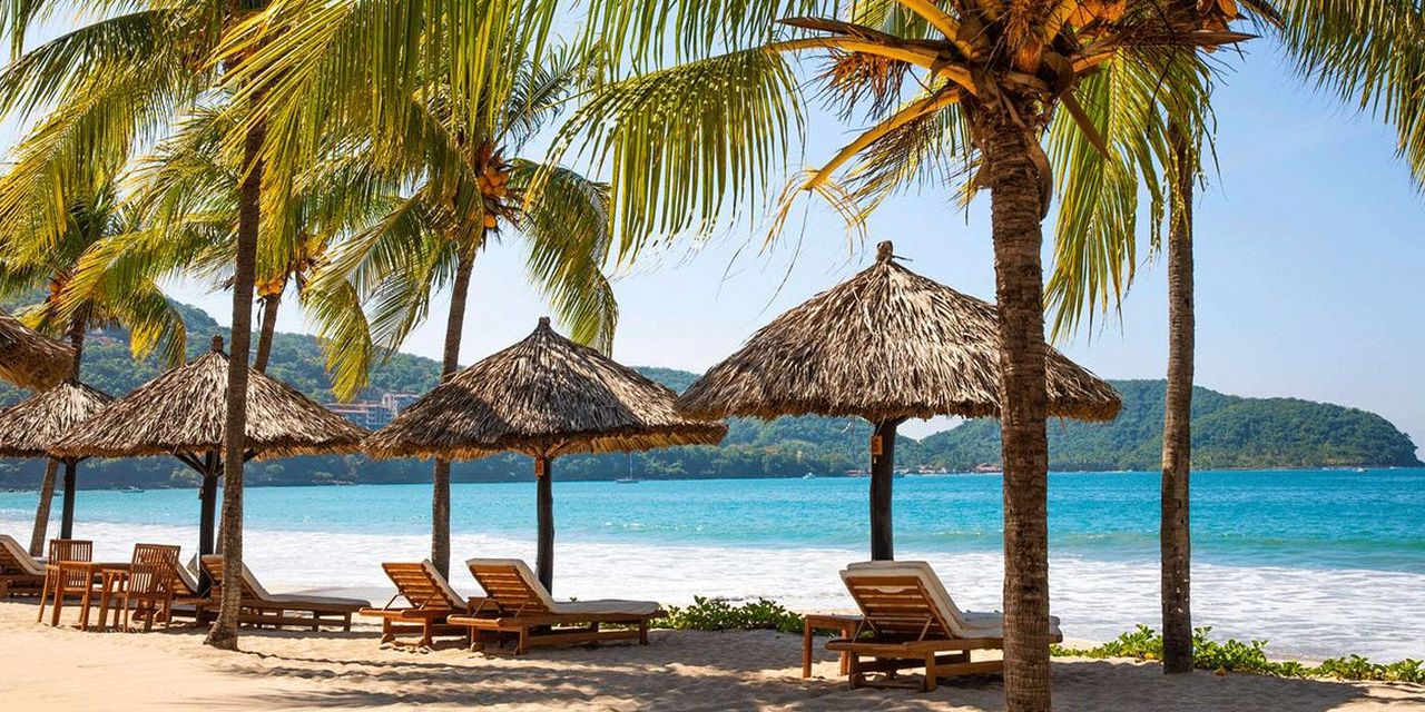 Thompson Zihuatanejo