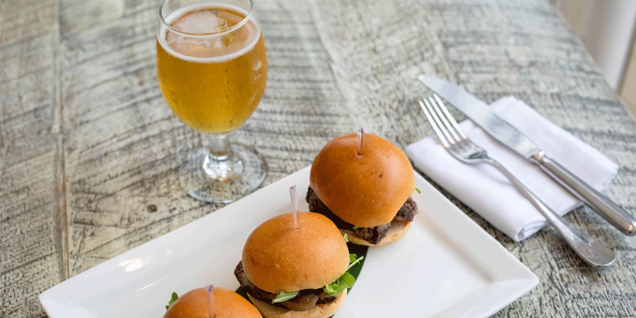 Trump International Beach Resort