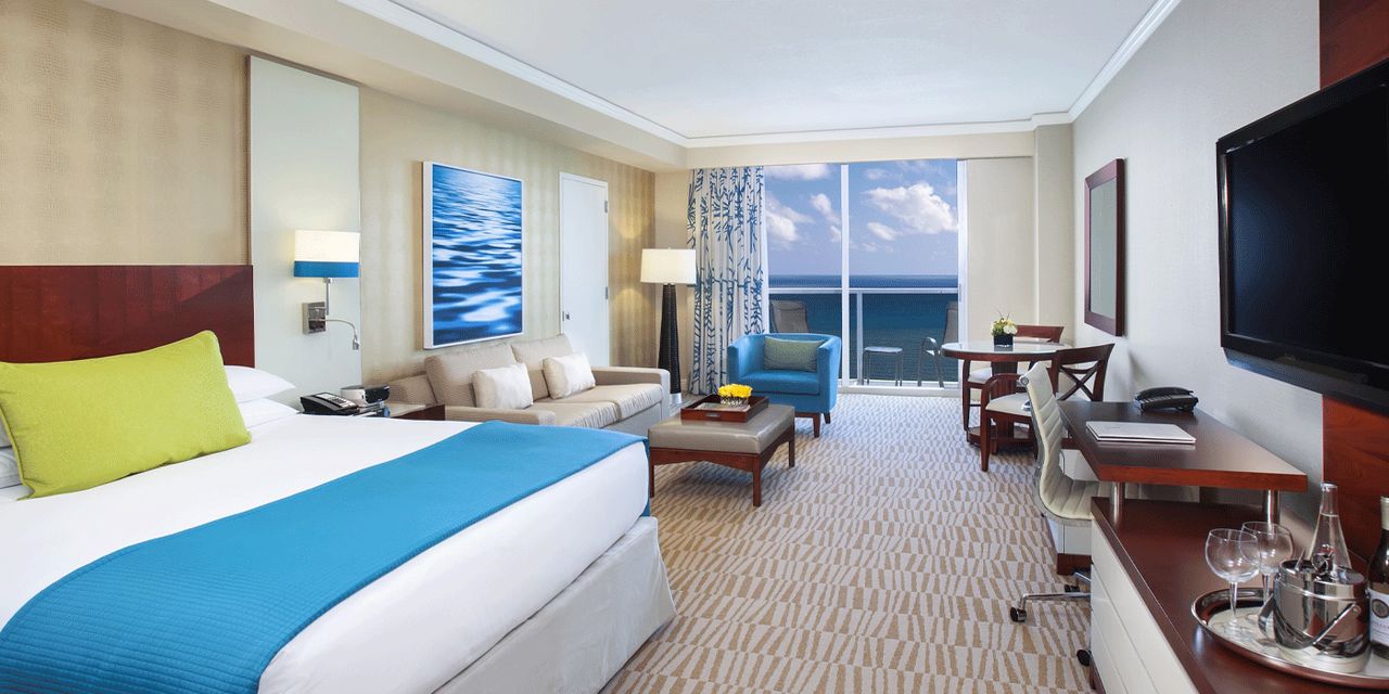 Trump International Beach Resort