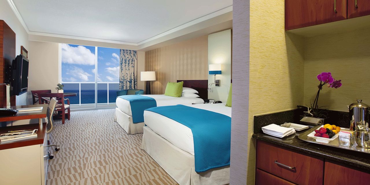 Trump International Beach Resort