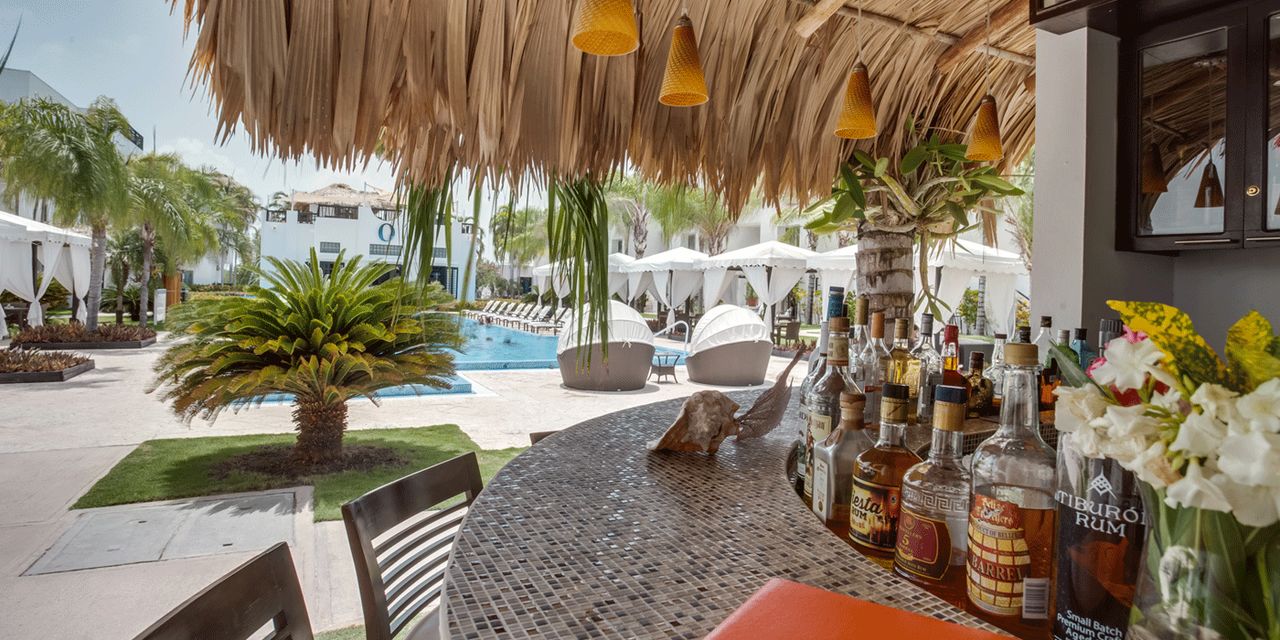 Las Terrazas Resort & Residences